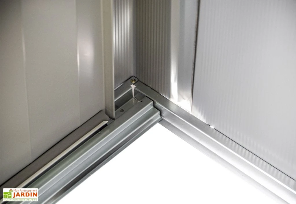 Abri De Jardin En Acier Galvanisé Imitation Bois Woodlake - 2,93 M² 4 Abri De Jardin En Acier Galvanisé Imitation Bois Woodlake - 2,93 M² – Image 4