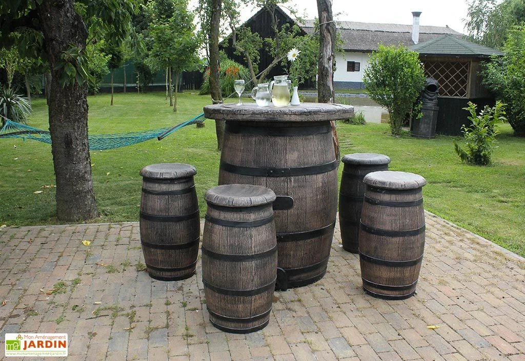 Roto Salon De Jardin Imitation Tonneaux En Bois : 1 Table + 4 Fauteuils 1 Roto Salon De Jardin Imitation Tonneaux En Bois : 1 Table + 4 Fauteuils