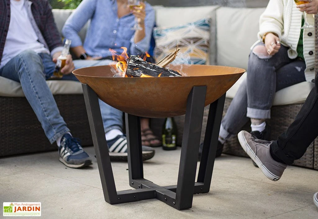 Braséro De Jardin En Fonte Oxydée Et Acier Noir Icarus 66 Cm 4 Braséro De Jardin En Fonte Oxydée Et Acier Noir Icarus 66 Cm – Image 4