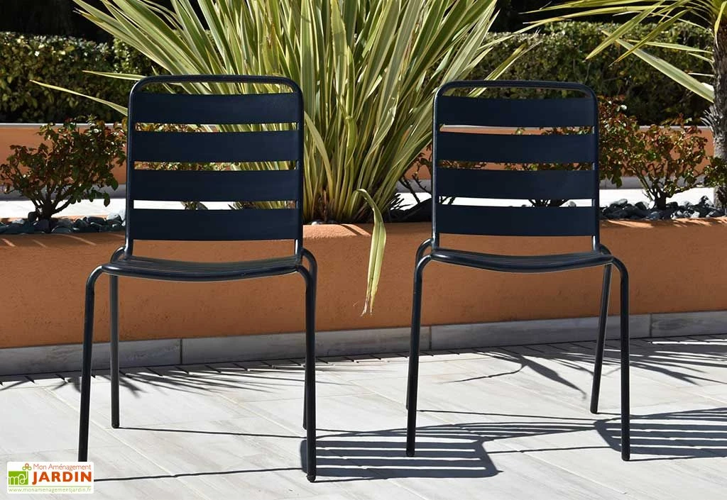 Chaise De Jardin Empilable En Métal Galvanisé Noir Zelie (lot De 4) 1 Chaise De Jardin Empilable En Métal Galvanisé Noir Zelie (lot De 4)