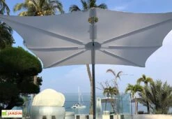 Parasol Déporté 250 Cm - Spectra Droit Toile Solidum -Abriet Mobilier Soldes Boutique parasol deporte spectra droit 250cm umbrosa 2