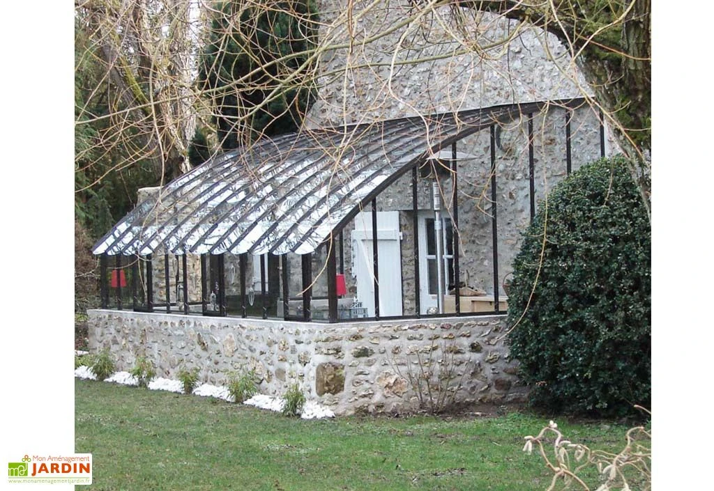 Serre Adossée Ancienne En Aluminium Et Verre Trempé 4mm Chambord 605x280 2 Serre Adossée Ancienne En Aluminium Et Verre Trempé 4mm Chambord 605x280 – Image 2