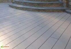 Lames De Terrasse En Composite Pleines Et Réversibles 30 M² -Abriet Mobilier Soldes Boutique terrasse composite green outside 1